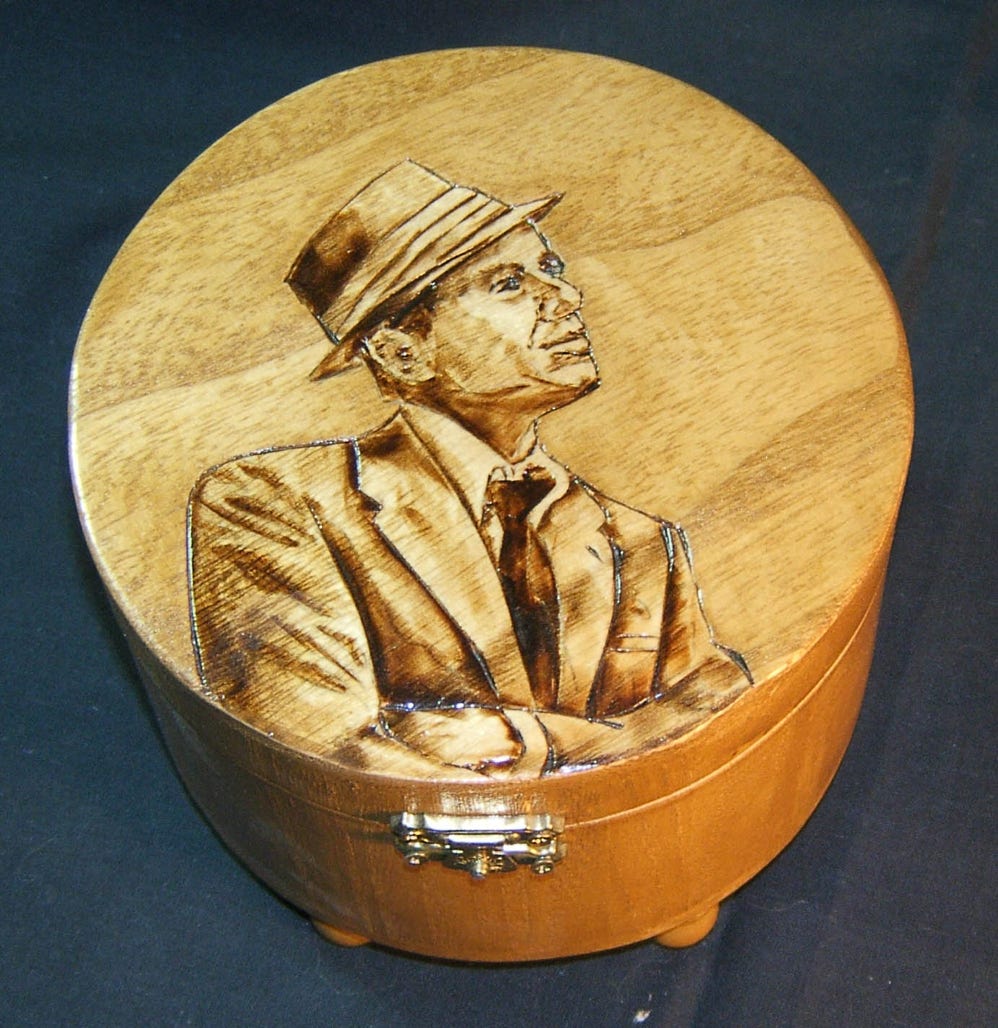 Frank Sinatra, Boxes, Music Boxes, Wood Burnings, Carved Boxes, Spoons, Casey, Woodcarving, Wood carving, Chainsaw Wood Carving,  Chainxsaw Woodcarving, Sculpture, Art, Realism, Casey Woodcarving, Casey Wood Carving , Wood Art, Woodworking