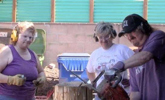 Chainsaw Academy, Casey's Art House, Learn to do Chainsaw